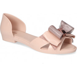 Sandały Melissa w stylu casual z klamrami