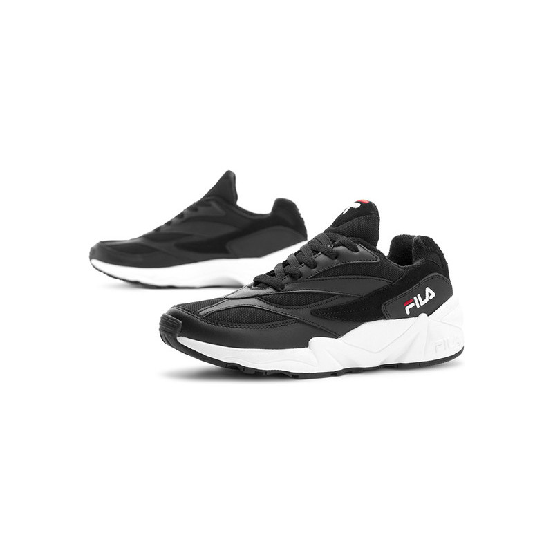 Sneakersy Fila sznurowane