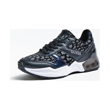 Sneakersy Guess sznurowane w stylu glamour