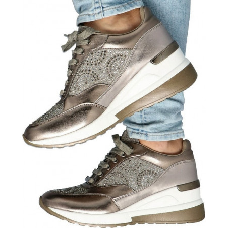 Sneakersy Menbur sznurowane