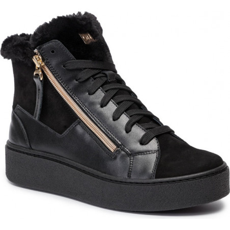 Sneakersy NIK sznurowane na koturnie