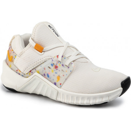 Sneakersy Nike z płaską podeszwą sznurowane