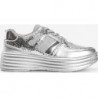Srebrne buty sportowe Gemre.com.pl w sportowym stylu