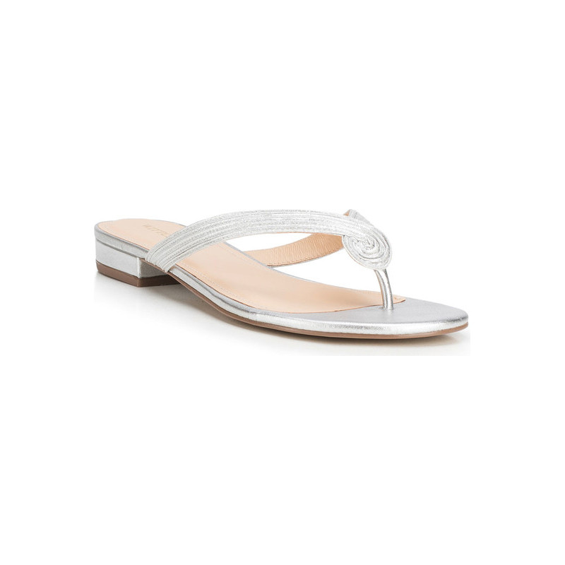 Srebrne klapki Wittchen w stylu casual