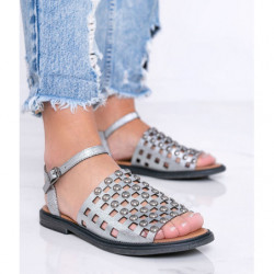 Srebrne sandały Gemre.com.pl w stylu casual z klamrami