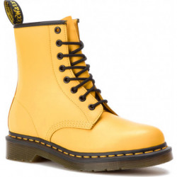 Trapery damskie Dr. Martens z płaską podeszwą