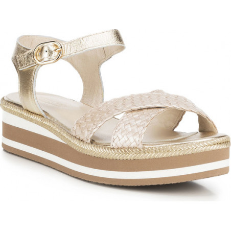Złote espadryle Wittchen z klamrami na koturnie w stylu casual