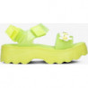 Żółte sandały Melissa w stylu casual z klamrami
