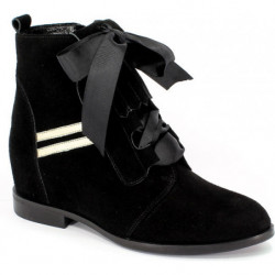 Botki Luca Cavialli z weluru w stylu casual na zamek