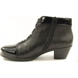 Botki Rieker na zamek na obcasie w młodzieżowym stylu