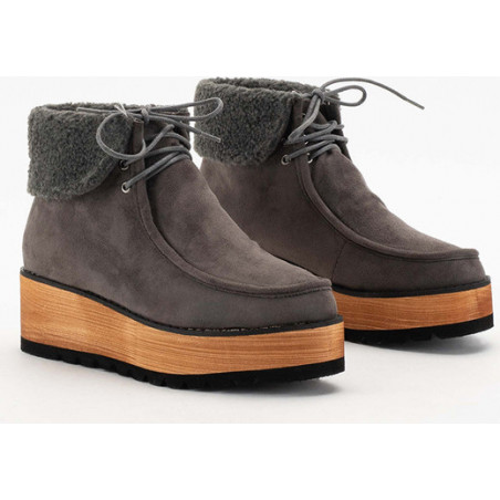 Botki Royalfashion.pl na platformie na zamek