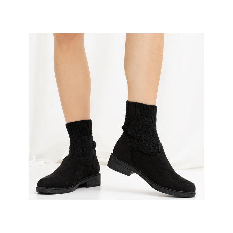 Botki Royalfashion.pl w stylu casual z płaską podeszwą