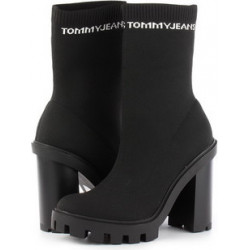 Botki Tommy Hilfiger w stylu klasycznym