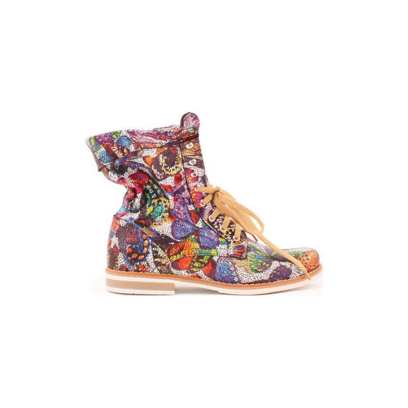 Botki Zapato z nadrukiem z płaską podeszwą w młodzieżowym stylu