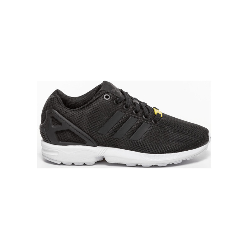 Buty sportowe Adidas z płaską podeszwą sznurowane w sportowym stylu
