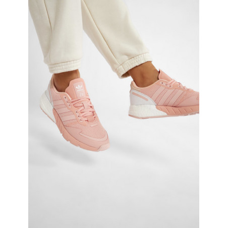 Buty sportowe Adidas z zamszu z płaską podeszwą