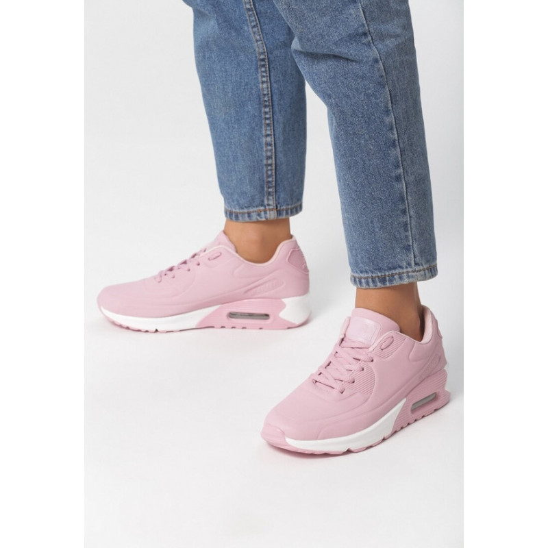 Buty sportowe born2be w sportowym stylu z zamszu na platformie
