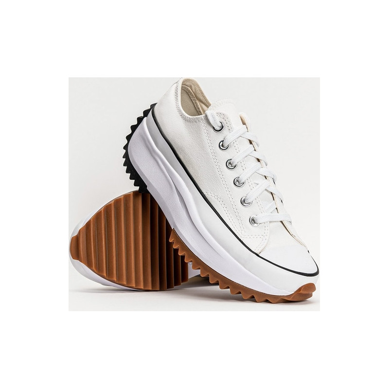 Buty sportowe Converse z płaską podeszwą w sportowym stylu sznurowane
