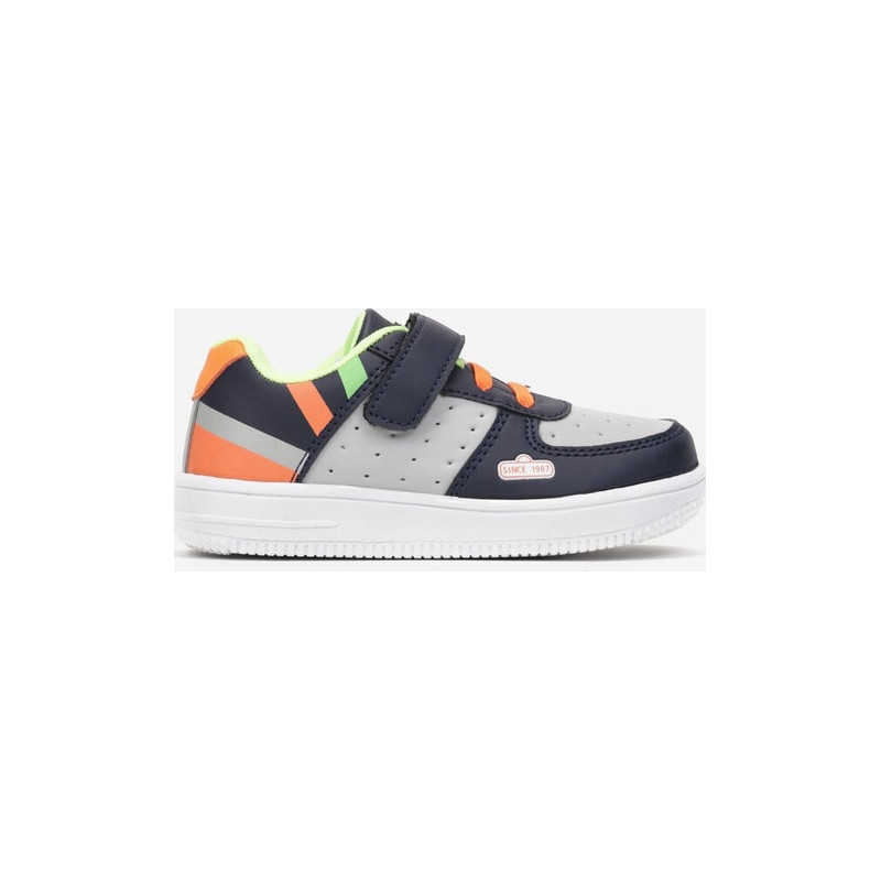 Buty sportowe dziecięce born2be z jeansu