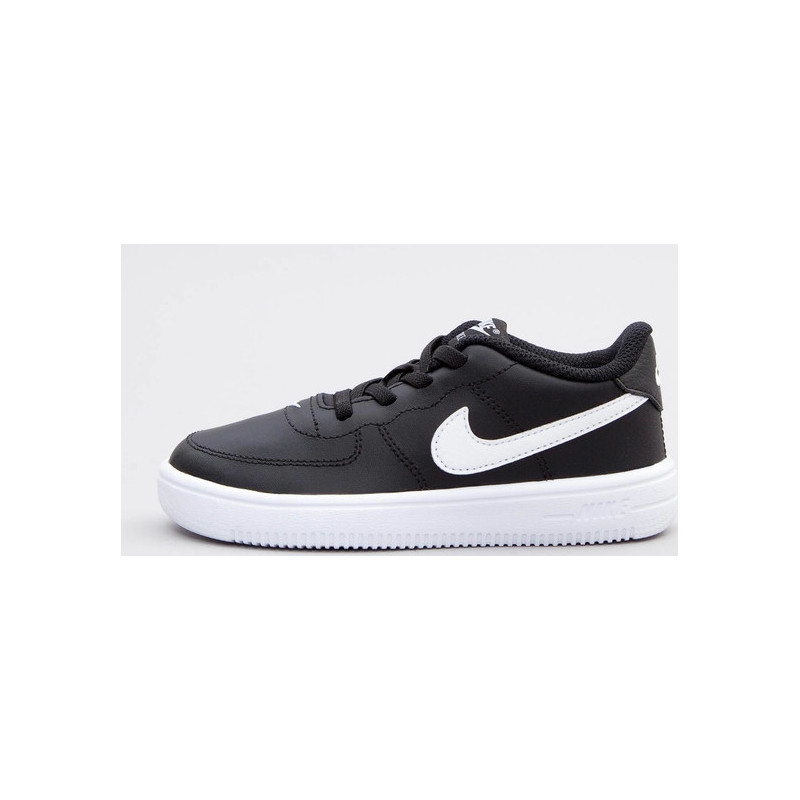 Buty sportowe dziecięce Nike sznurowane