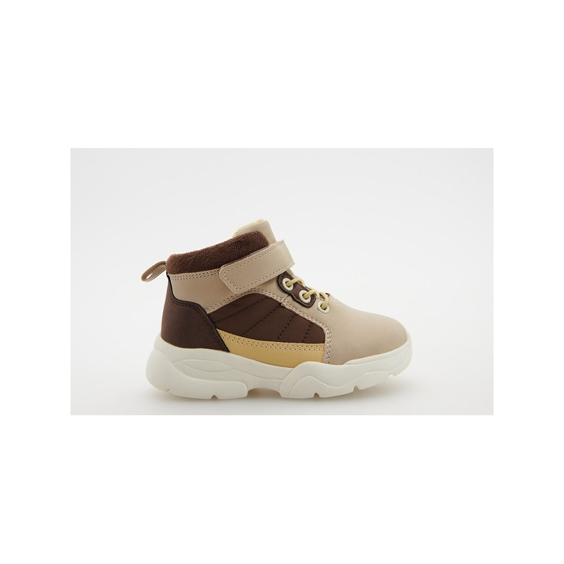 Buty sportowe dziecięce Reserved z zamszu