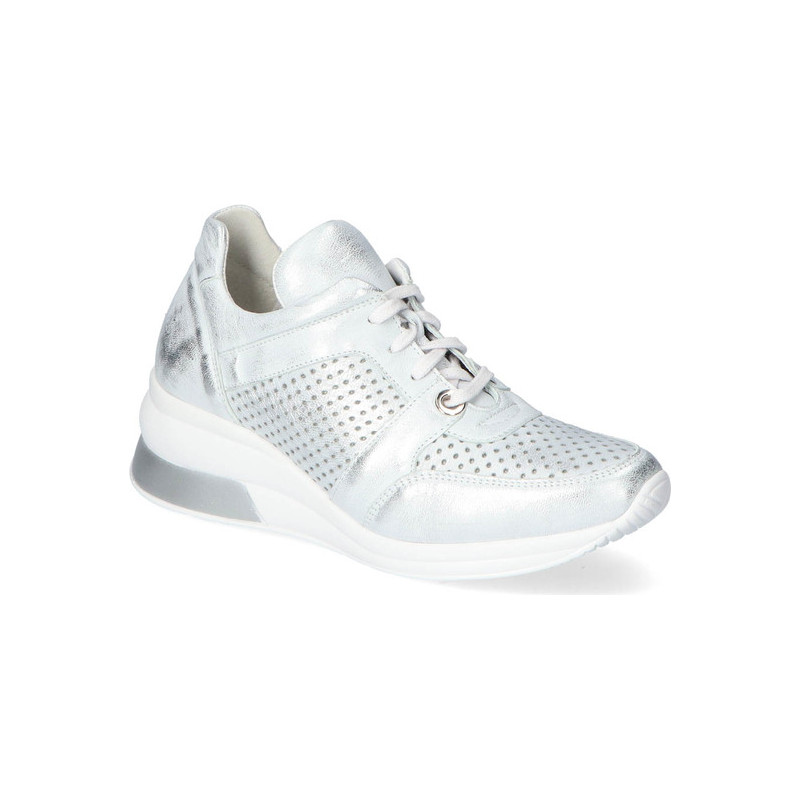 Buty sportowe Eksbut w sportowym stylu