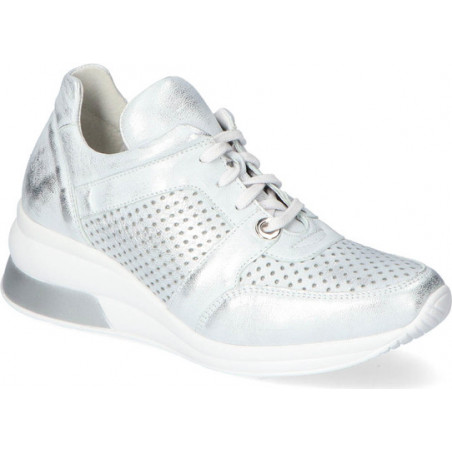 Buty sportowe Eksbut w sportowym stylu