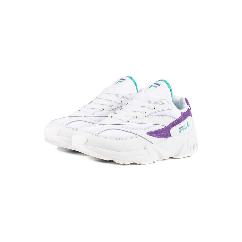 Buty sportowe Fila sznurowane z płaską podeszwą w sportowym stylu