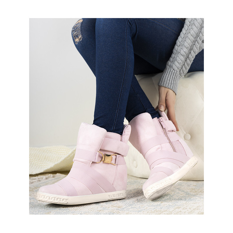 Buty sportowe Gemre.com.pl w sportowym stylu sznurowane