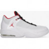 Buty sportowe Jordan w sportowym stylu