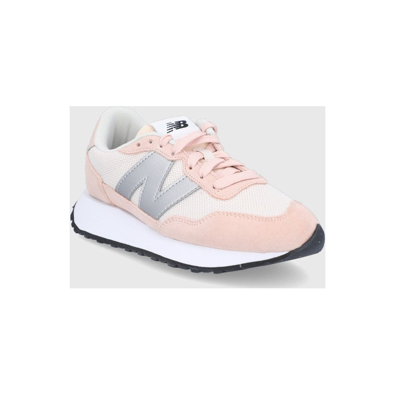 Buty sportowe New Balance z płaską podeszwą sznurowane
