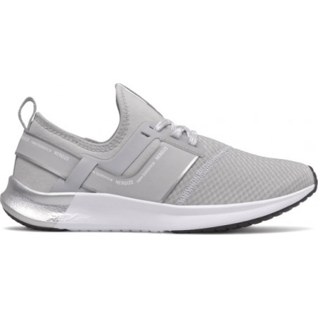 Buty sportowe New Balance z płaską podeszwą sznurowane w sportowym stylu