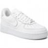 Buty sportowe Nike sznurowane w sportowym stylu z płaską podeszwą