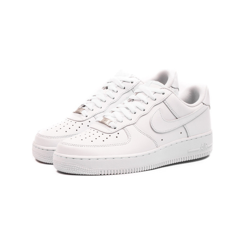 Buty sportowe Nike z płaską podeszwą sznurowane