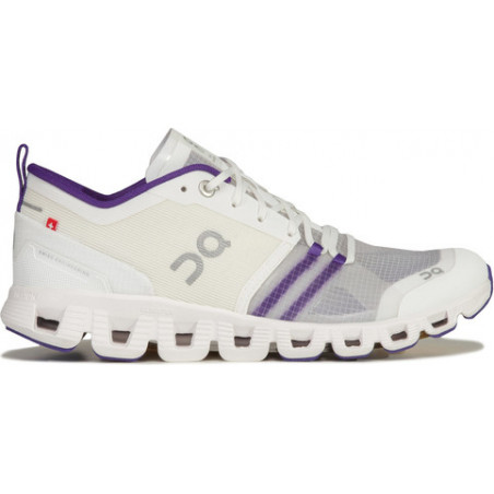 Buty sportowe On Running w sportowym stylu