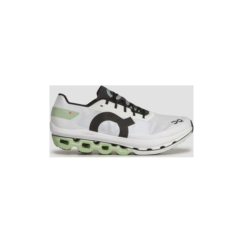 Buty sportowe On Running w sportowym stylu sznurowane