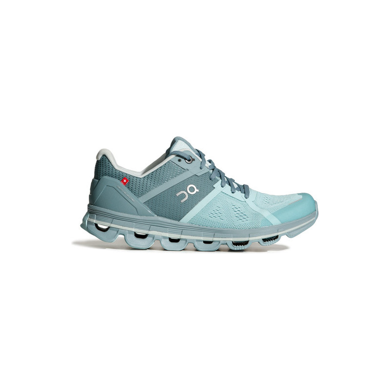 Buty sportowe On Running w sportowym stylu z płaską podeszwą sznurowane