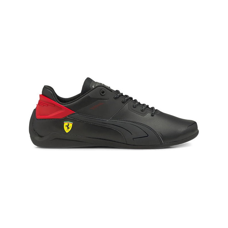 Buty sportowe Puma w sportowym stylu