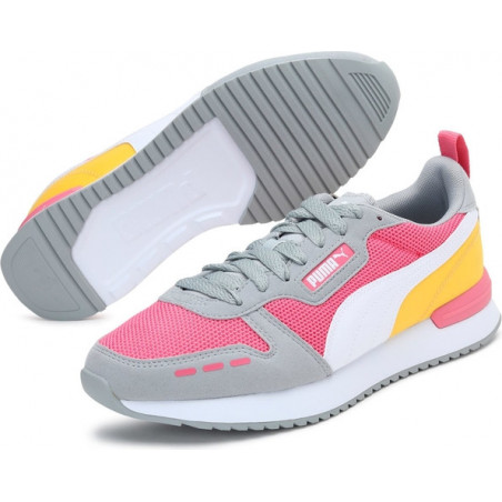 Buty sportowe Puma z płaską podeszwą w sportowym stylu