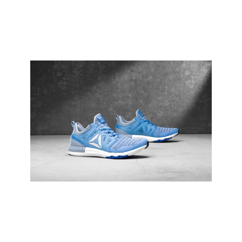 Buty sportowe Reebok sznurowane z płaską podeszwą