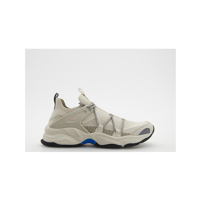 Buty sportowe Reserved w sportowym stylu