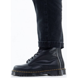 Buty zimowe Dr. Martens w stylu casual