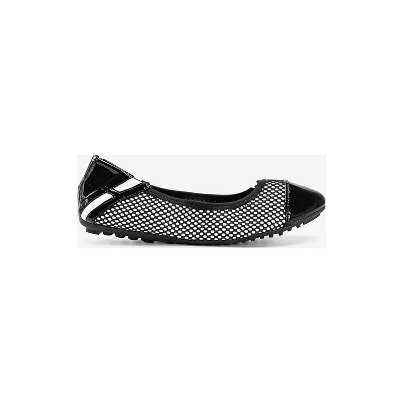 Czarne baleriny Gemre.com.pl z płaską podeszwą w stylu casual