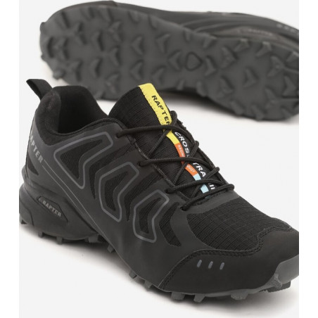 Czarne buty sportowe born2be w sportowym stylu sznurowane
