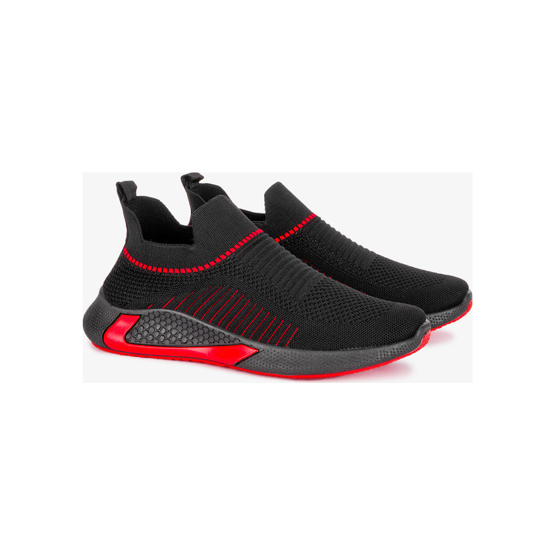 Czarne buty sportowe Casu w sportowym stylu