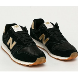 Czarne buty sportowe New Balance z płaską podeszwą sznurowane w sportowym stylu