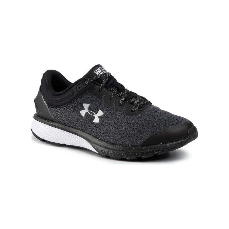 Czarne buty sportowe Under Armour sznurowane