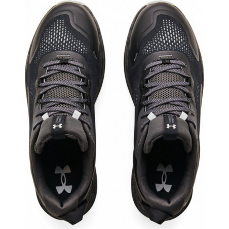 Czarne buty sportowe Under Armour w sportowym stylu