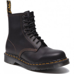 Czarne buty zimowe Dr. Martens w stylu casual