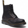 Czarne buty zimowe Dr. Martens w stylu casual